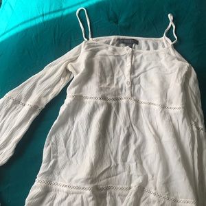 White long sleeve blouse